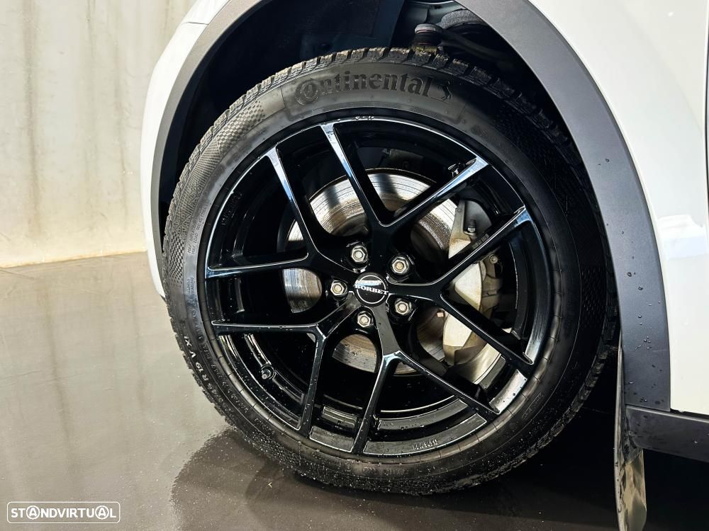 Tesla Model Y Long Range Dual Motor AWD - 56