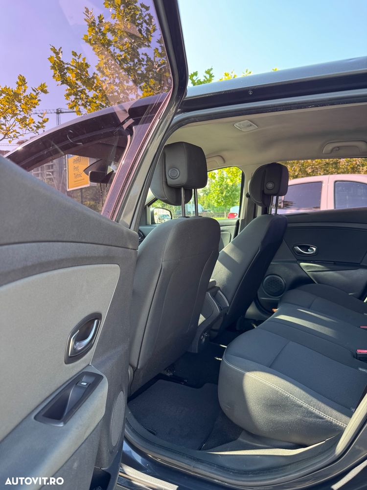 Renault Megane 1.5 dCI Color Edition - 16
