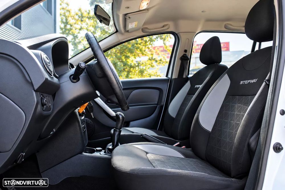 Dacia Sandero 0.9 TCe Stepway - 11