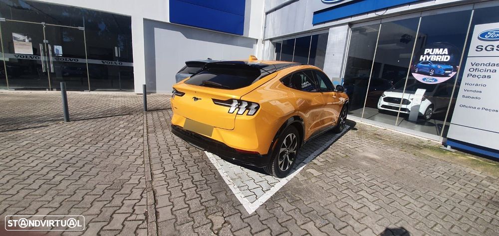 Ford Mustang Mach-E AWD PREMIUM - 9
