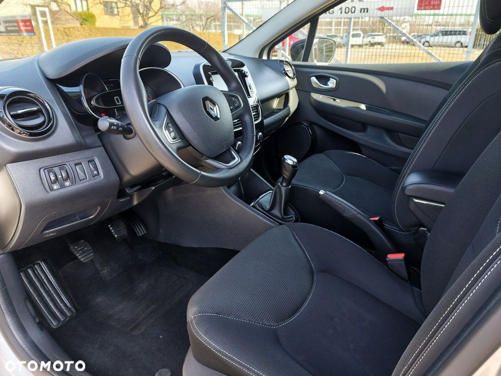 Renault Clio - 5