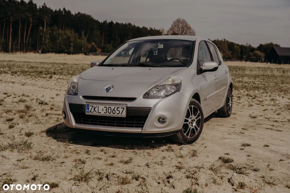 Renault Clio - 2