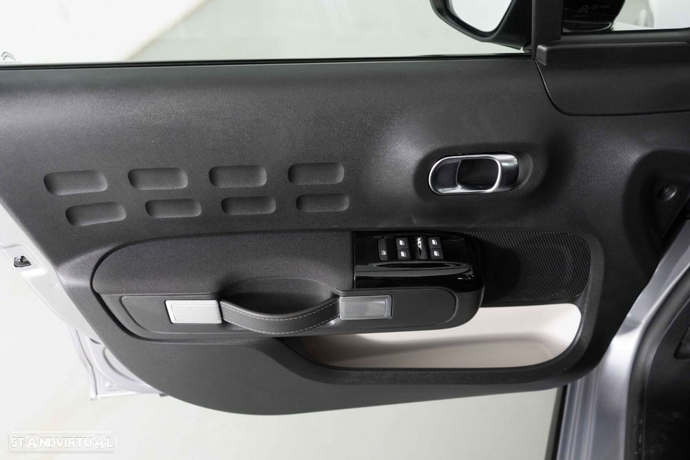 Citroën C3 1.2 PureTech Shine Pack - 19