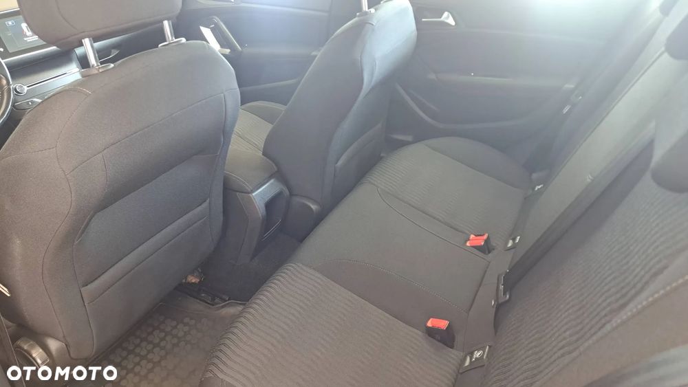 Peugeot 308 1.6 THP Active - 14