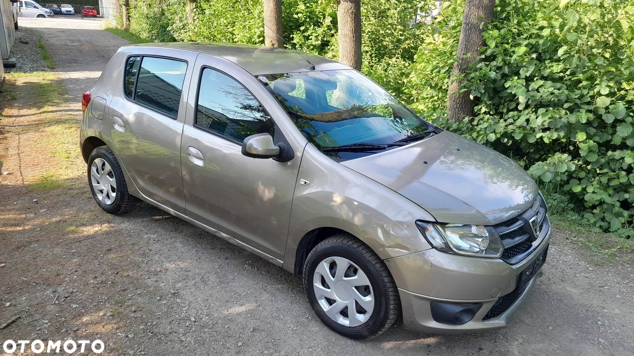 Dacia Sandero - 2