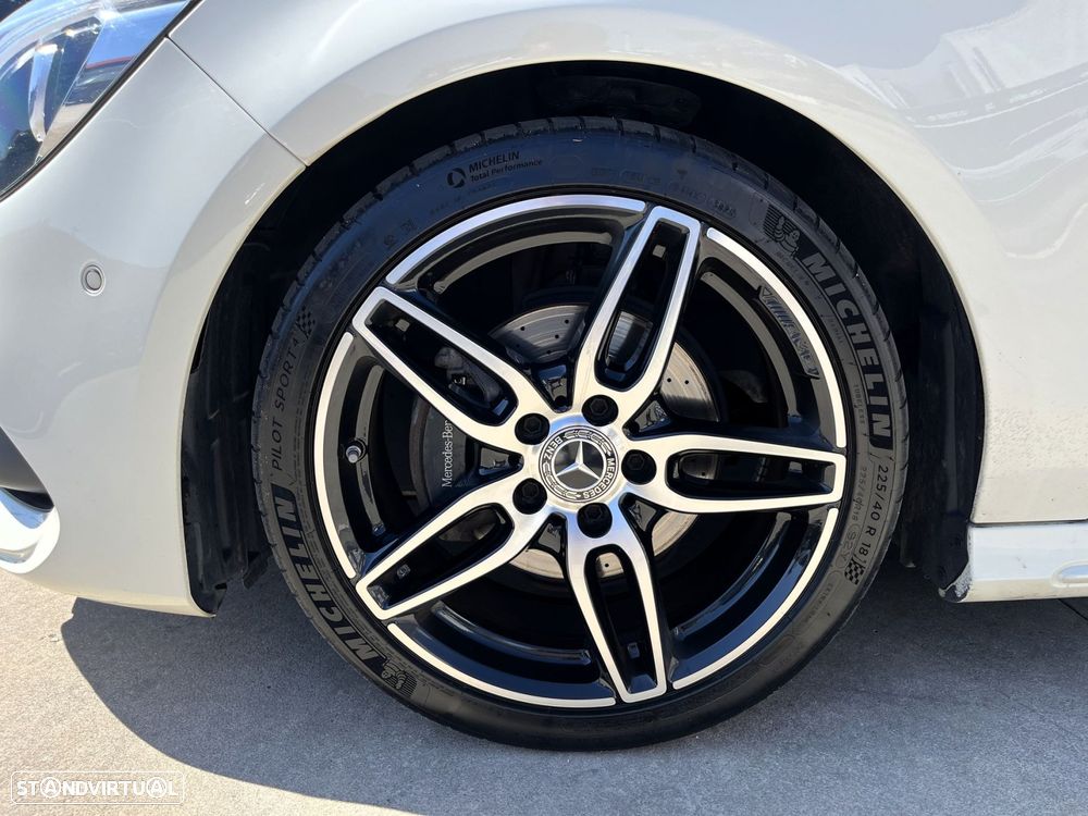 Mercedes-Benz CLA 200 d Shooting Brake AMG Line Aut. - 13
