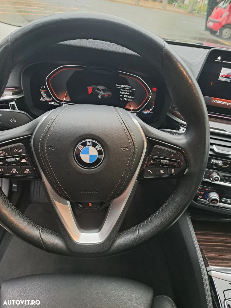 BMW Seria 5 520d xDrive AT MHEV - 15