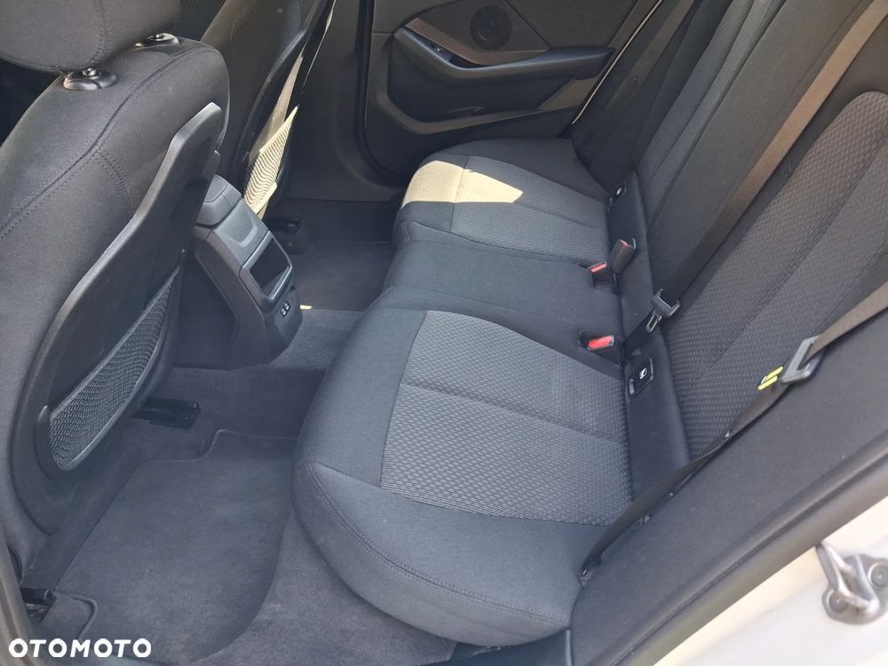 BMW Seria 1 118i Business Edition - 24