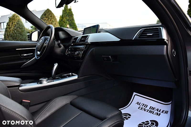 BMW Seria 3 320d xDrive Edition Luxury Line Purity - 6
