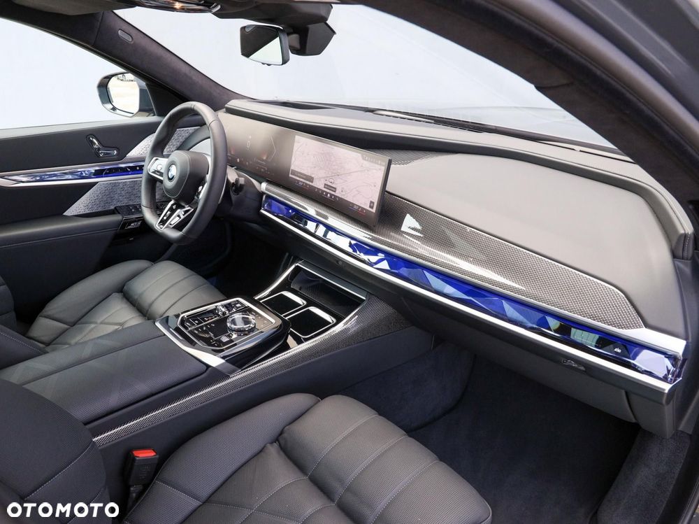 BMW Seria 7 - 12