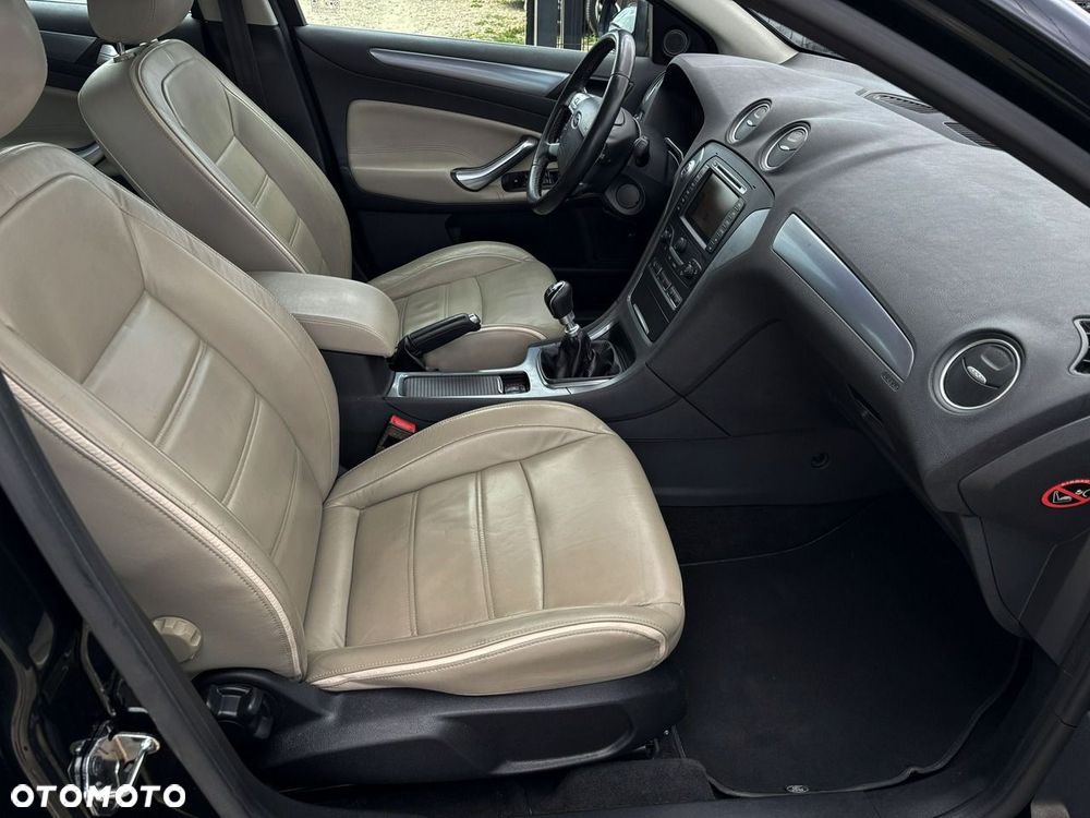 Ford Mondeo 2.0 TDCi Titanium - 27