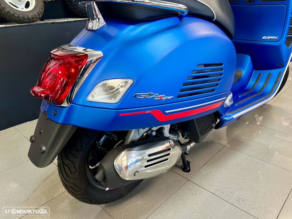 Piaggio Vespa GTS 125 - 5