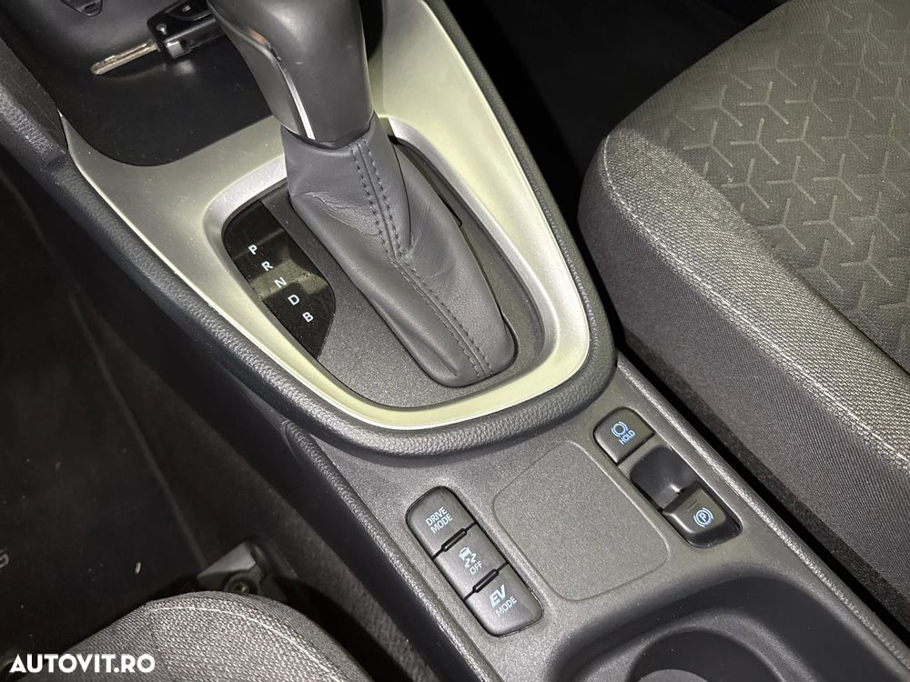 Toyota Yaris Cross - 18
