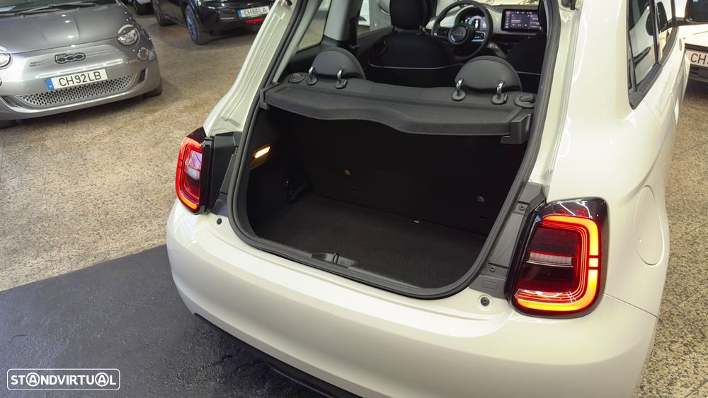 Fiat 500e 3 + 1 23,8kWh Icon - 46