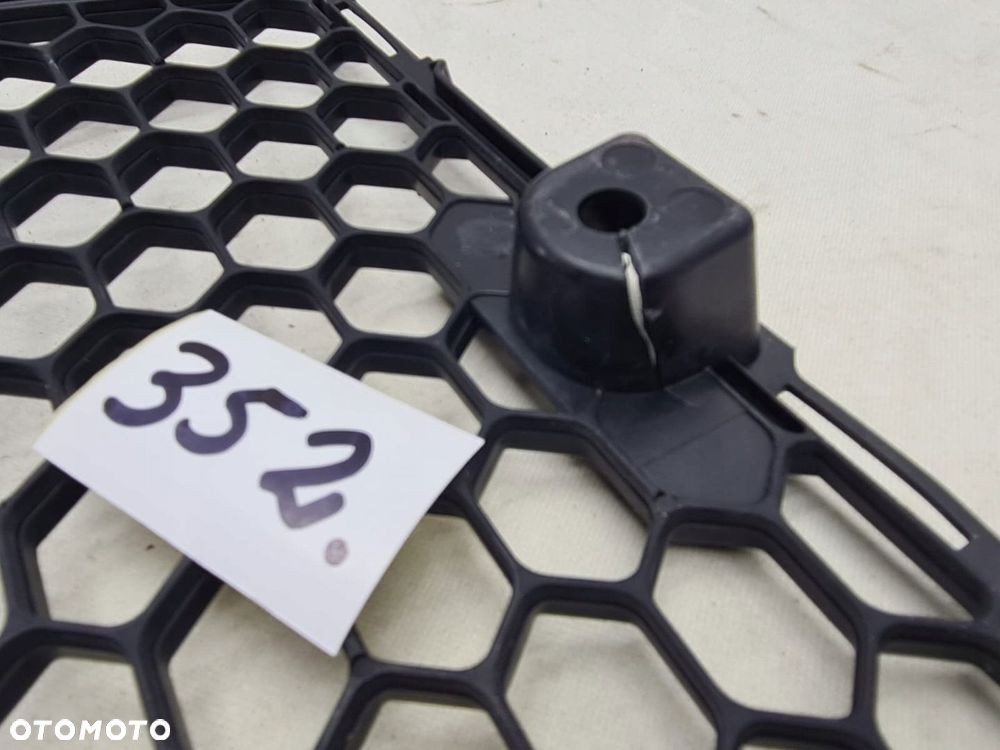 MITSUBISHI LANCER VIII 8 ATRAPA KRATKA ZDERZAKA - 4