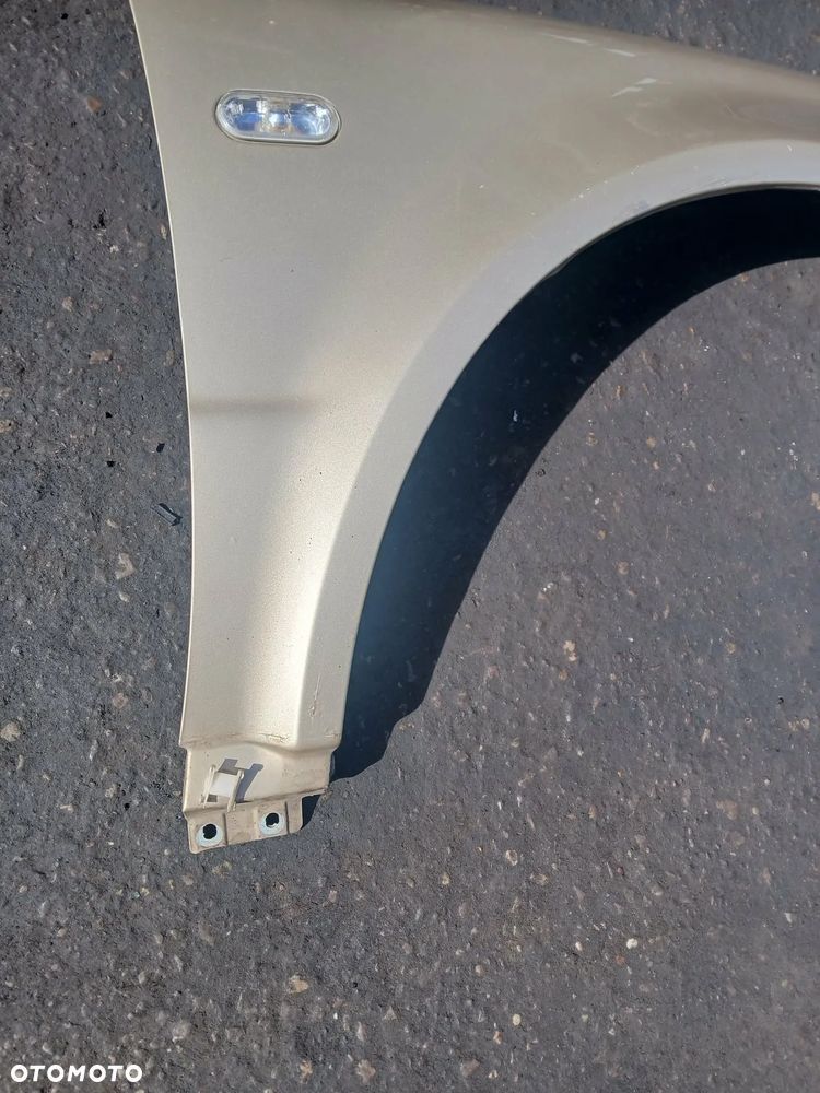 Volkswagen Passat B5 Lift Błotnik prawy kod lakieru LA1W - 3