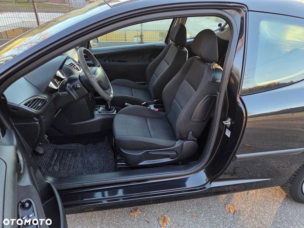 Peugeot 207 1.4 Trendy - 14