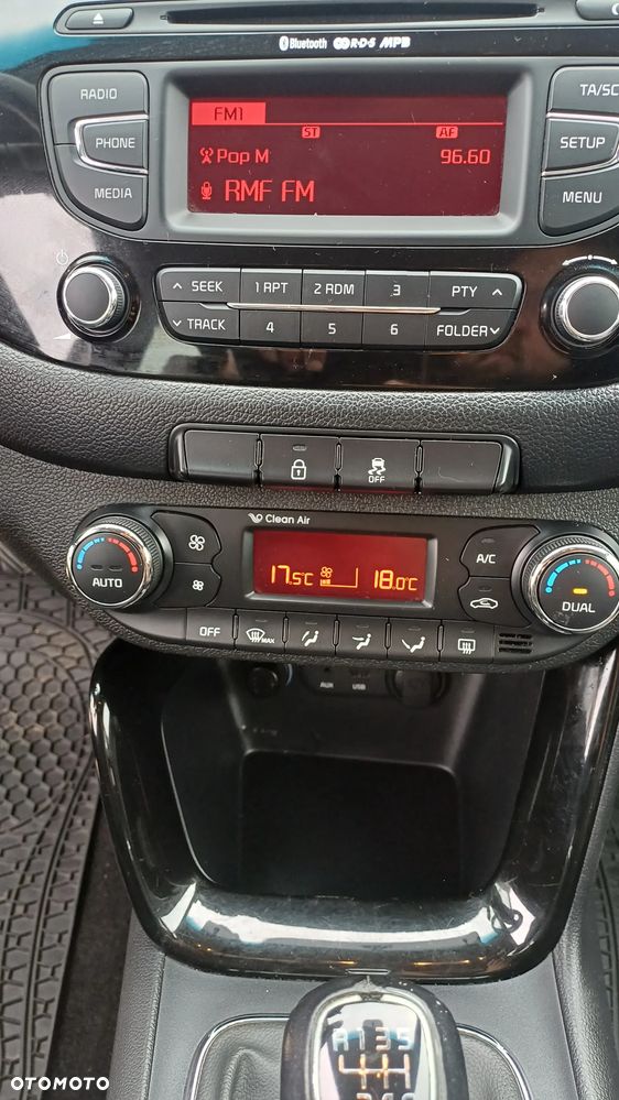Kia Ceed - 12