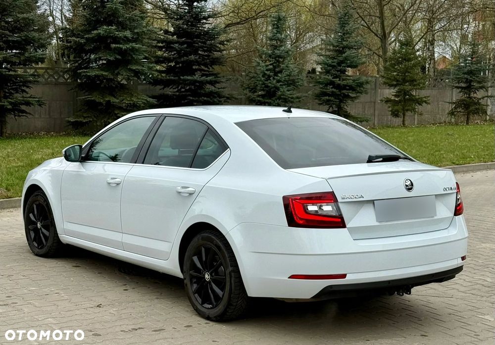 Skoda Octavia 2.0 TSI L&K DSG - 5