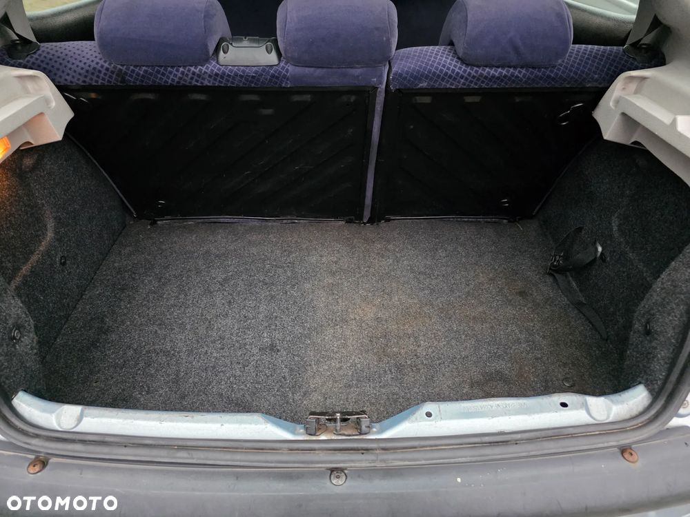 Peugeot 206 75 Quiksilver - 8