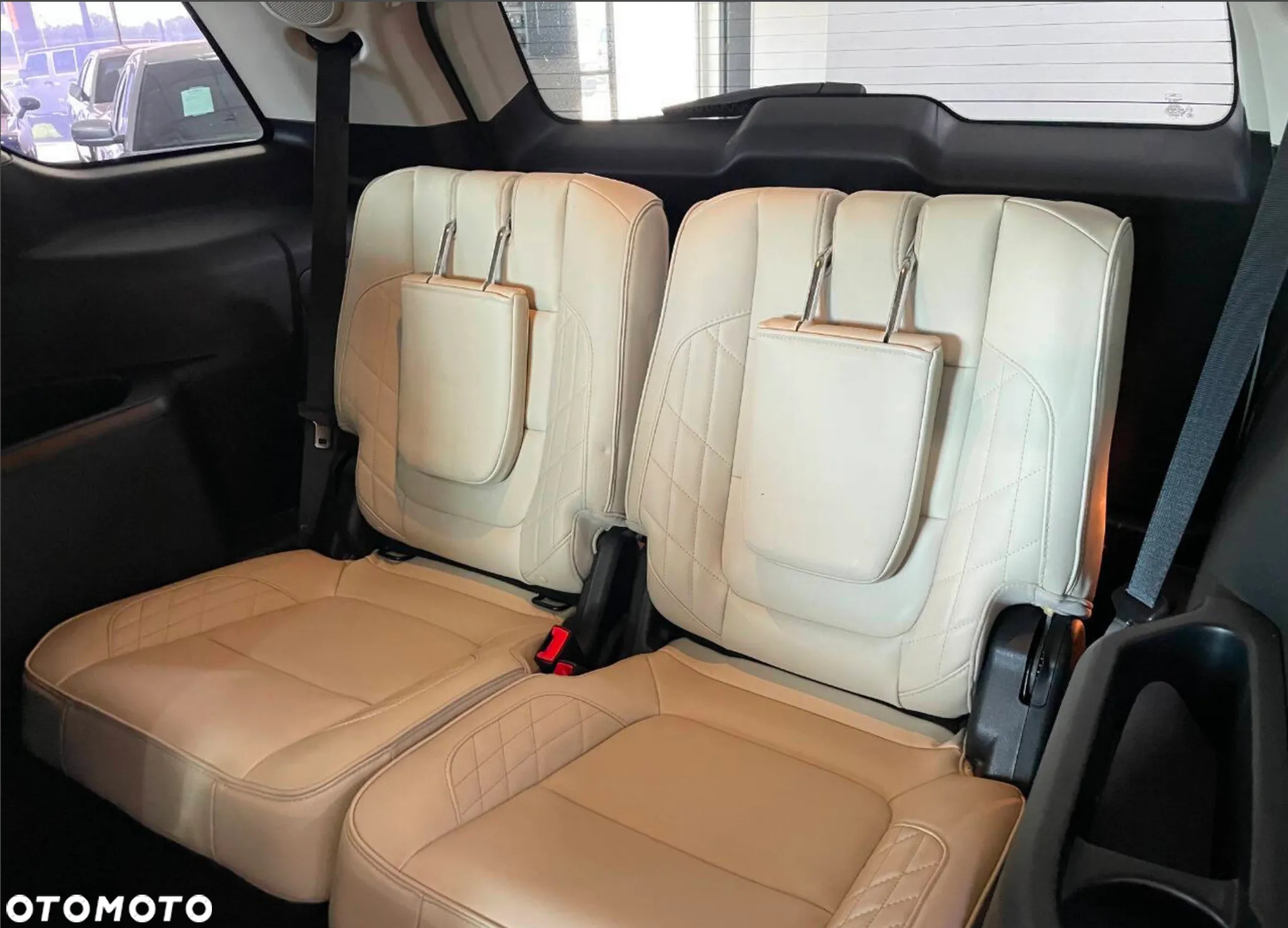 Ford Explorer - 15