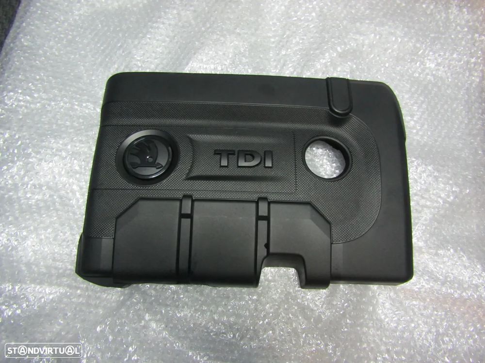 Tampa motor Skoda Fabia 1.4 tdi (original) em bom estado - 1