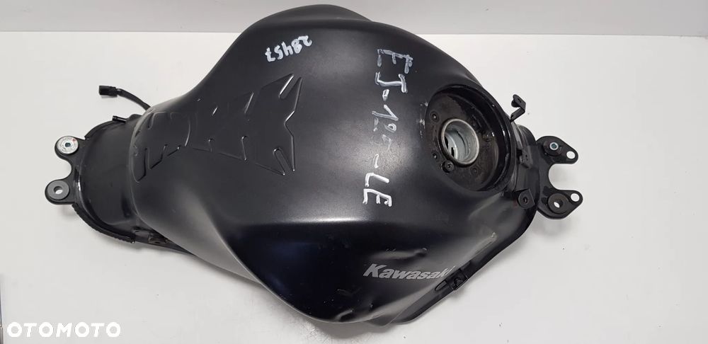 KAWASAKI Z650 Zbiornik Bak Paliwa - 7