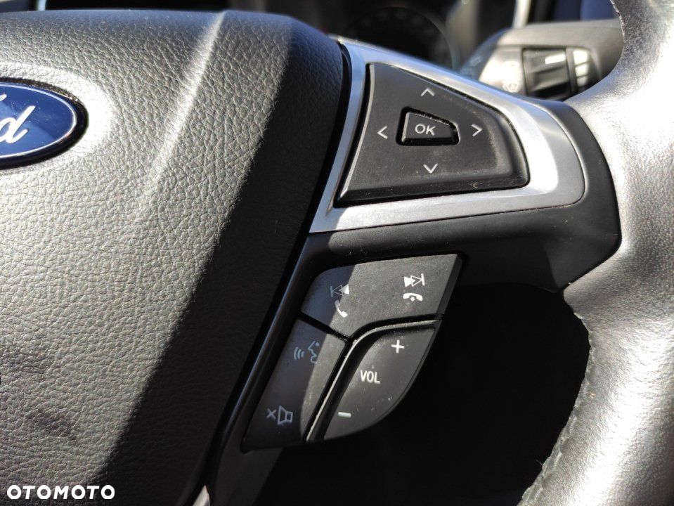 Ford Mondeo - 21