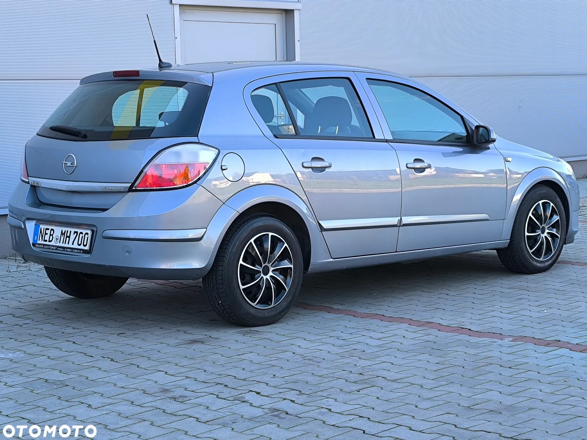 Opel Astra 1.6 - 10