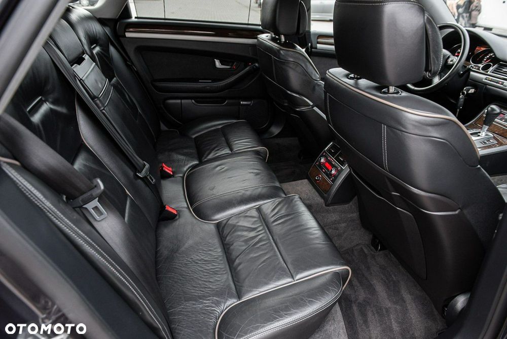 Audi A8 4.2 FSI Quattro - 9