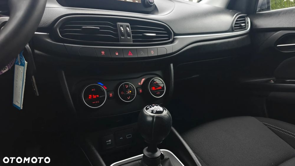 Fiat Tipo 1.4 T-Jet Mirror - 32