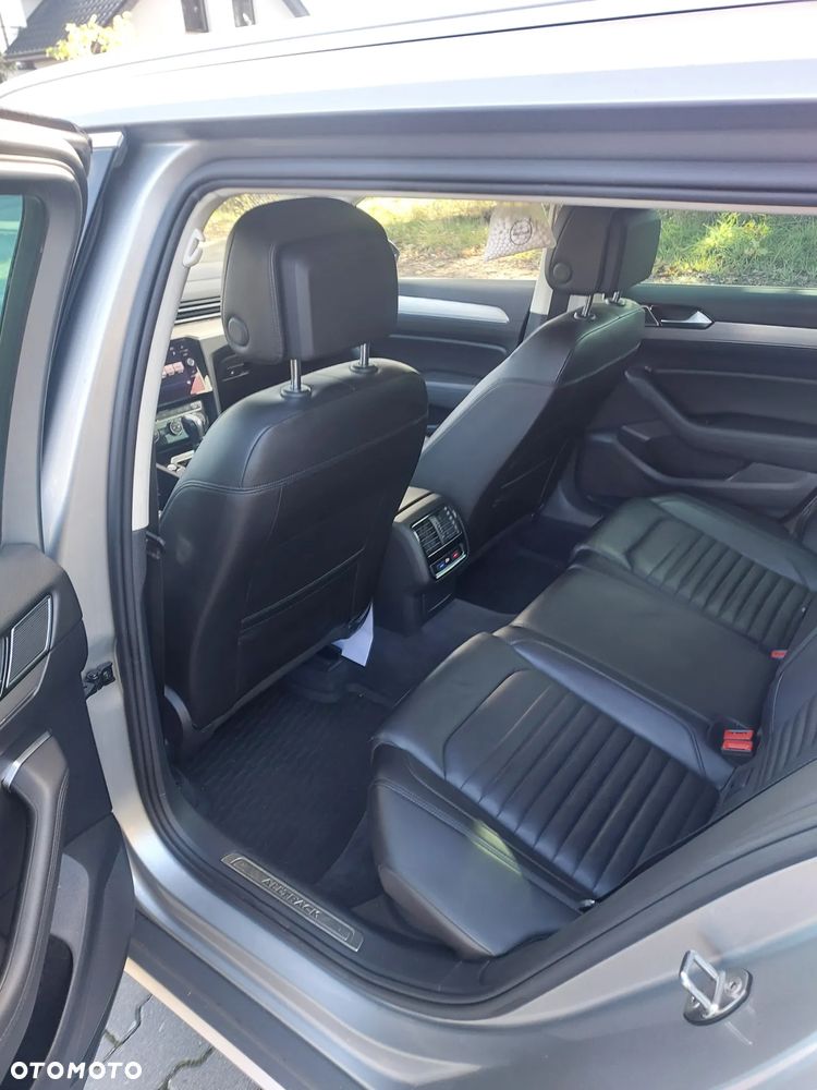 Volkswagen Passat Alltrack 2.0 TDI SCR 4Mot DSG7 - 13