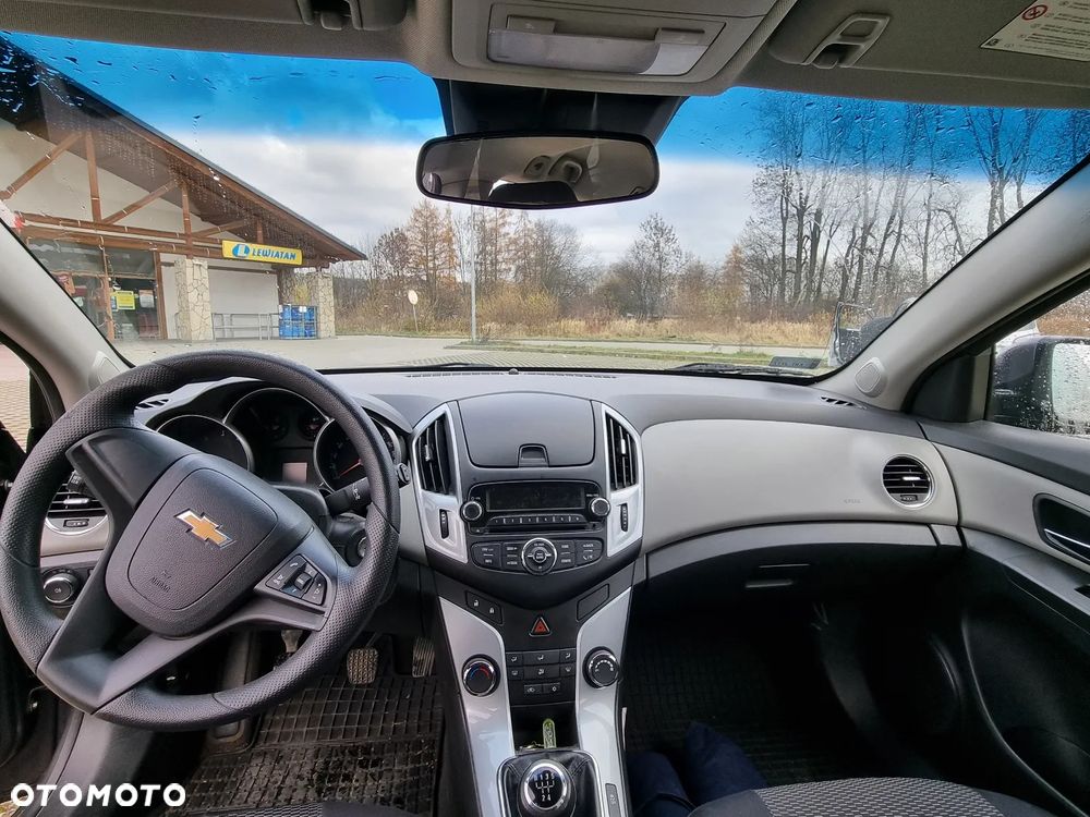 Chevrolet Cruze 1.6 LS - 5