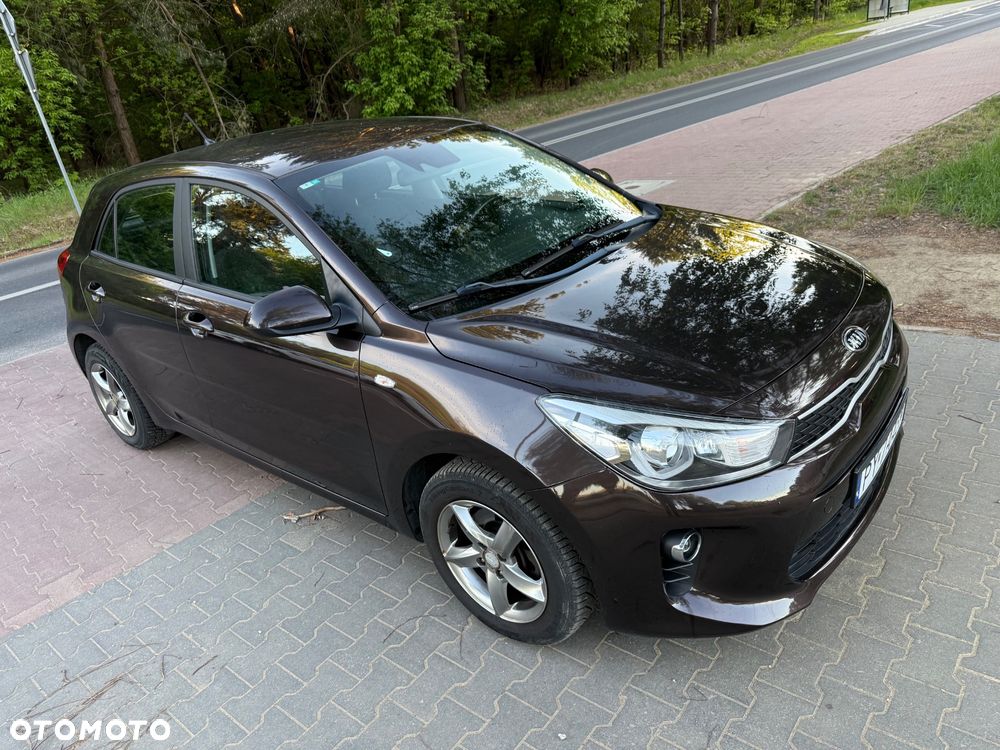 Kia Rio 1.0 T-GDI 100 Dream-Team Edition - 17