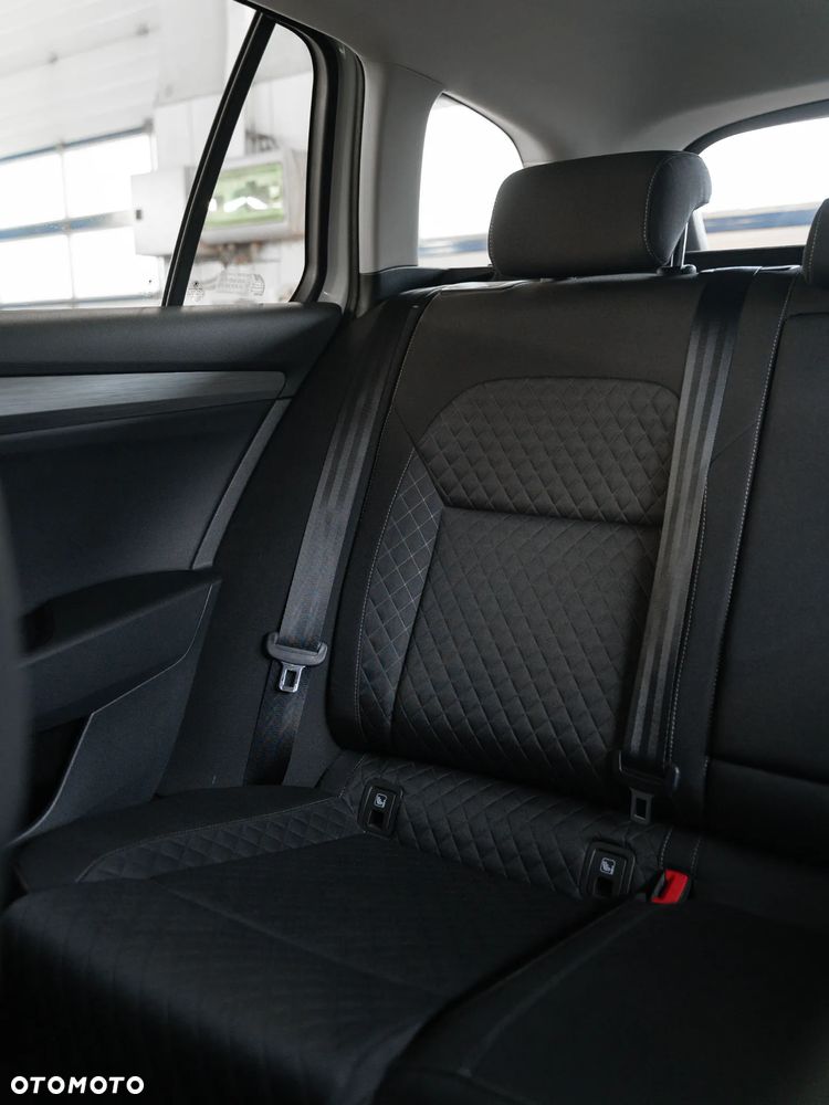 Skoda Superb 2.0 TDI Ambition DSG - 38