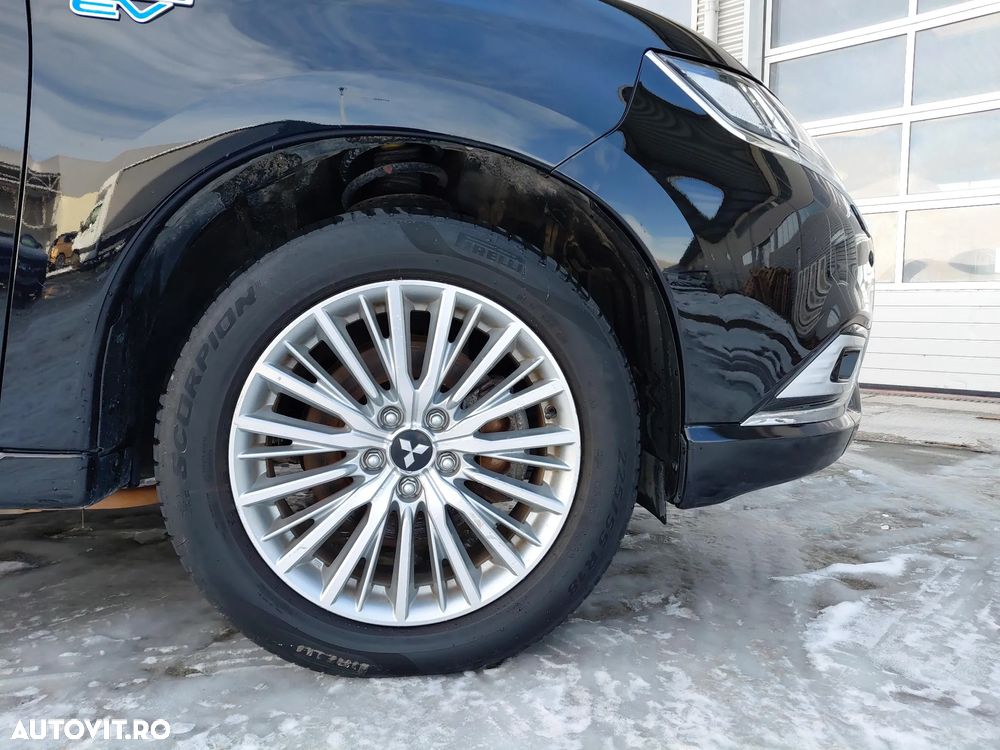 Mitsubishi Outlander 2.4 4WD Spirit - 16