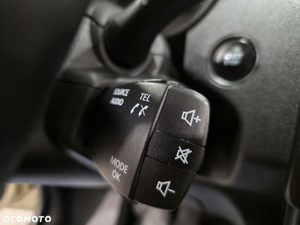 Dacia Duster SCe 115 4x4 Laureate - 23