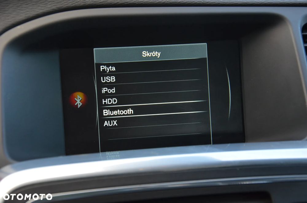 Volvo V60 D2 Drive-E Momentum - 25
