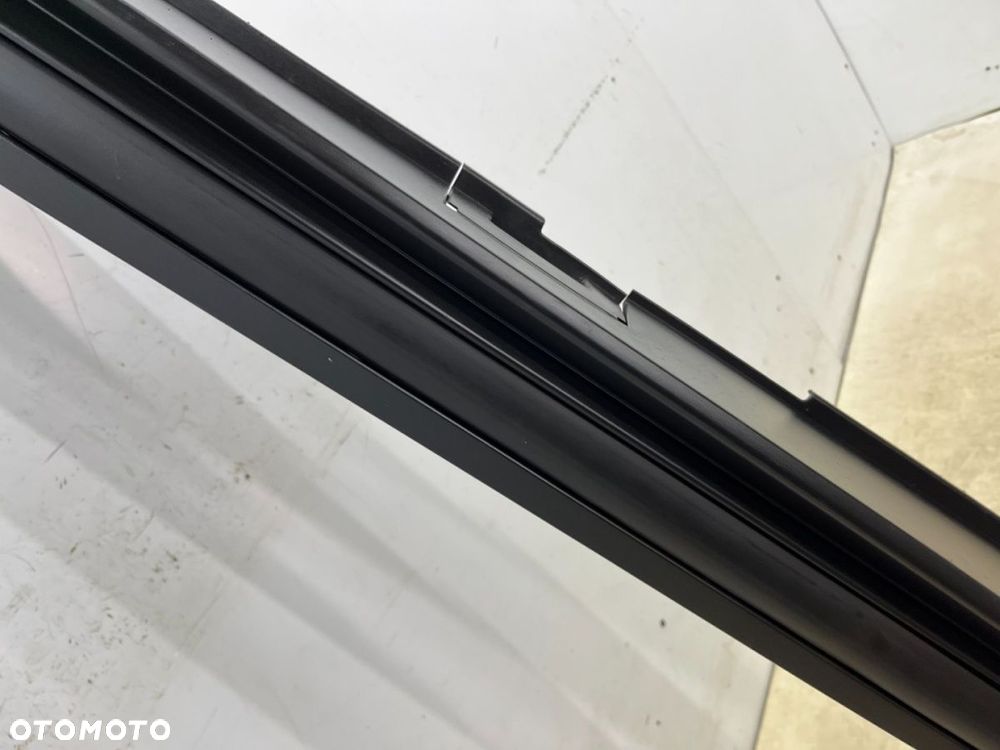 Listwa progowa Mazda CX-30 CX30 2019r.- prawa nakładka progu zewnętrzna prawy próg dgh9-51p41 - 8