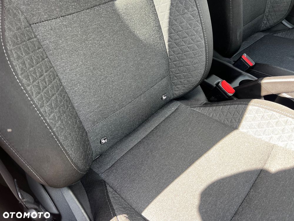 Renault Clio TCe 100 EXPERIENCE - 27