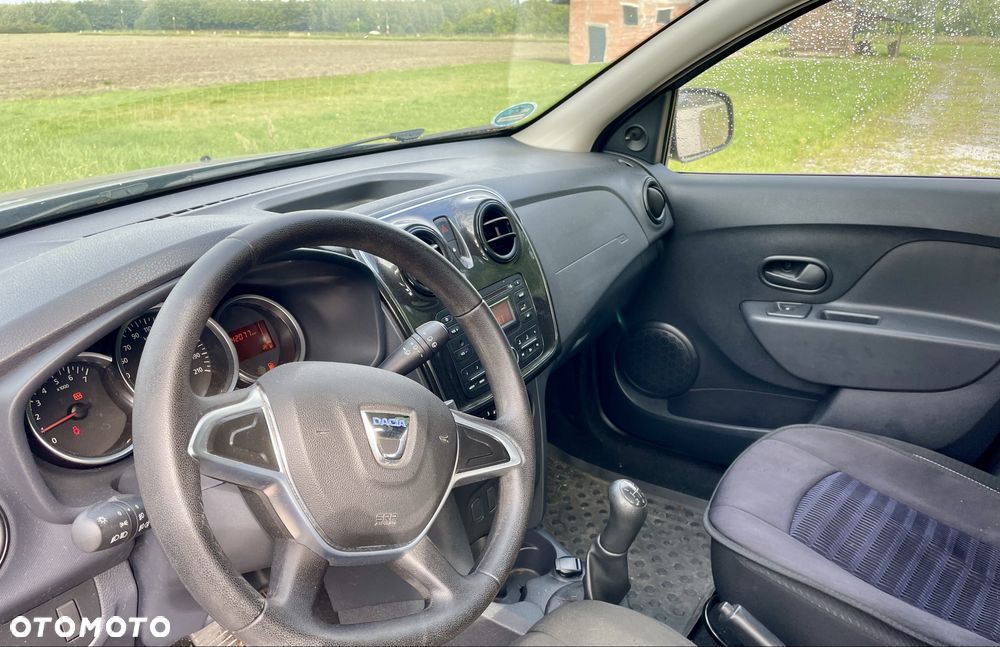 Dacia Sandero - 8