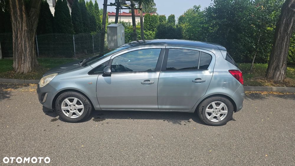 Opel Corsa 1.4 16V 150 Jahre - 8