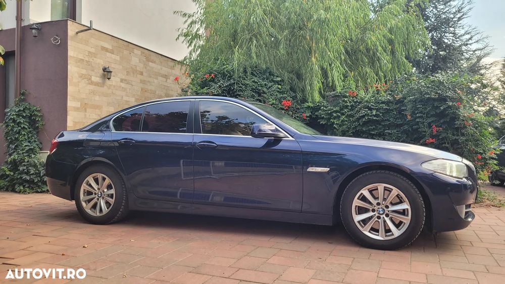 BMW Seria 5 525d xDrive AT - 3