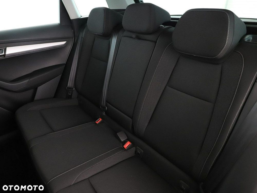 Skoda Karoq 2.0 TDI SCR DSG Style - 18