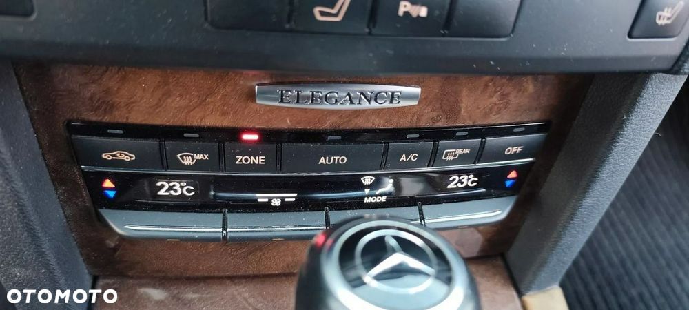 Mercedes-Benz Klasa E 200 BlueEFFICIENCY 7G-TRONIC Elegance - 22