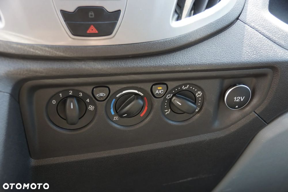 Ford Transit - 14