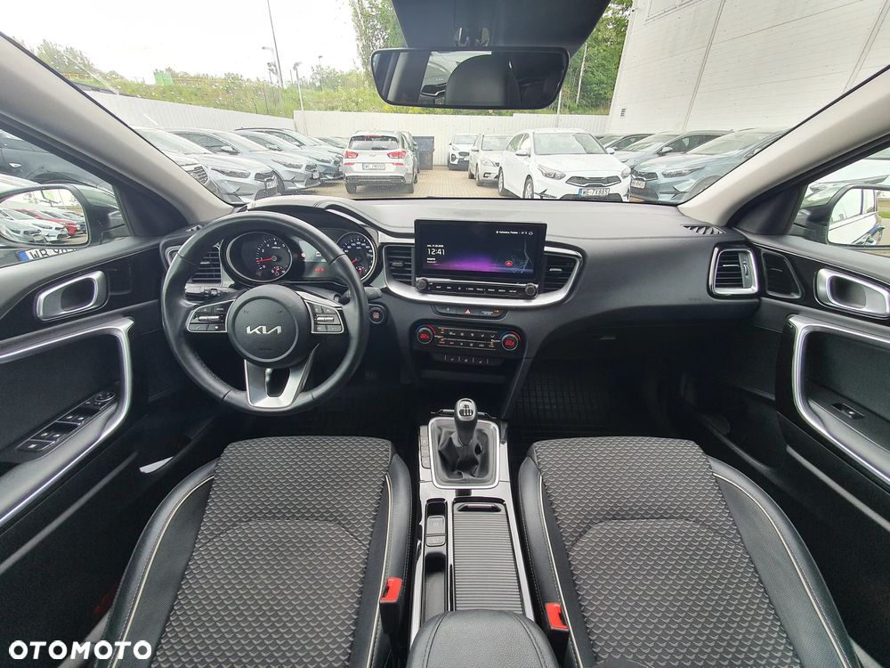 Kia Ceed 1.5 T-GDI Tribute - 29