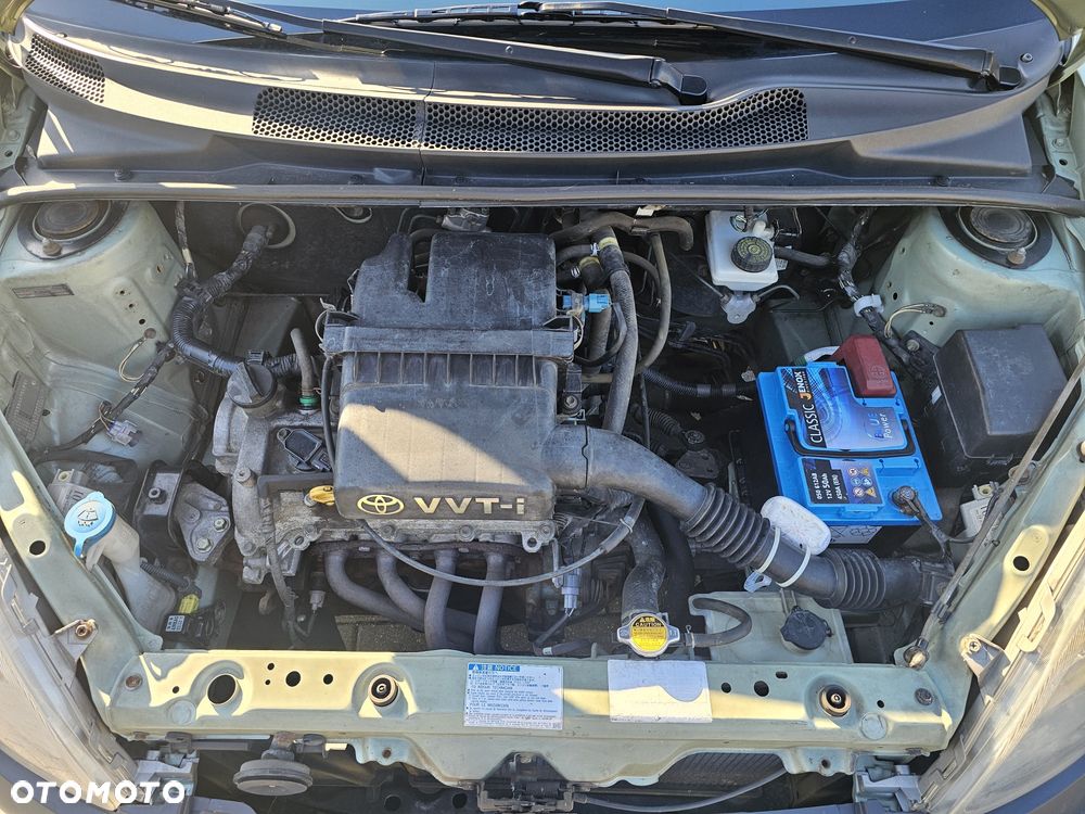 Toyota Yaris - 7