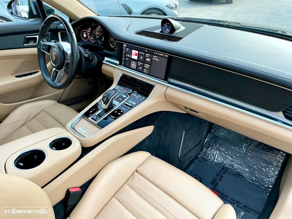 Porsche Panamera Sport Turismo 4 E-Hybrid Edition 10 Anos - 45