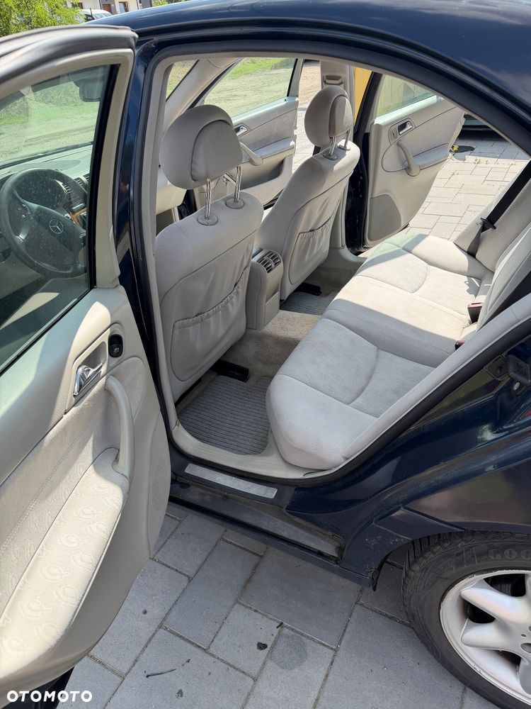Mercedes-Benz Klasa C 200 Kompressor Elegance - 11